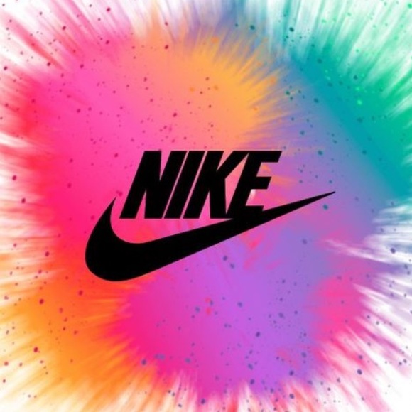 Meet your Posher, Rebecca - Picture 1 of 1